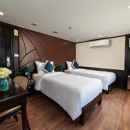 Hotel Amanda Cruise Ha Long Bay Exterior foto